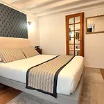 Dandy Centre Hotel