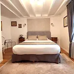 Hotel Dandy Centre 3*