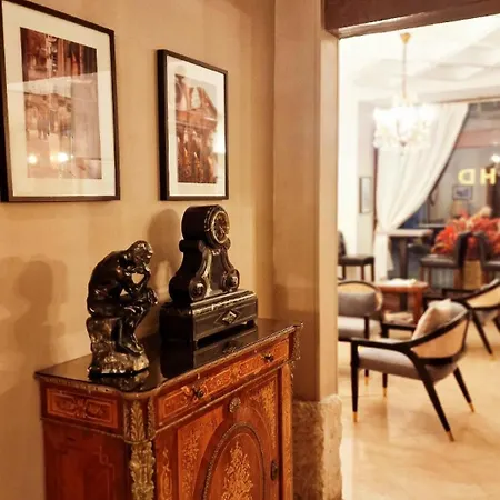 鲁昂中心丹迪酒店