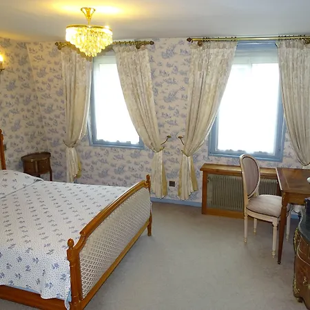 Dandy Centre Hotel 3*