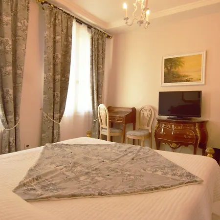 鲁昂中心丹迪酒店