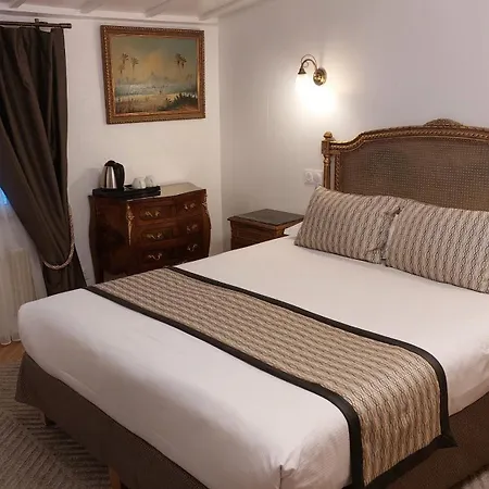 鲁昂中心丹迪酒店