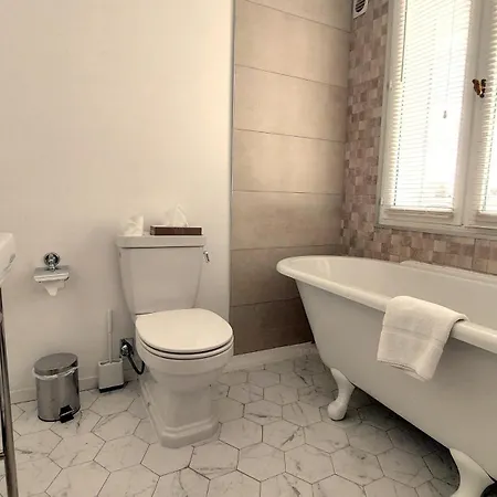 Dandy Centre Hotel Ruan