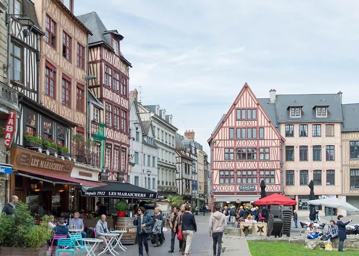 Dandy Centre 3* روان