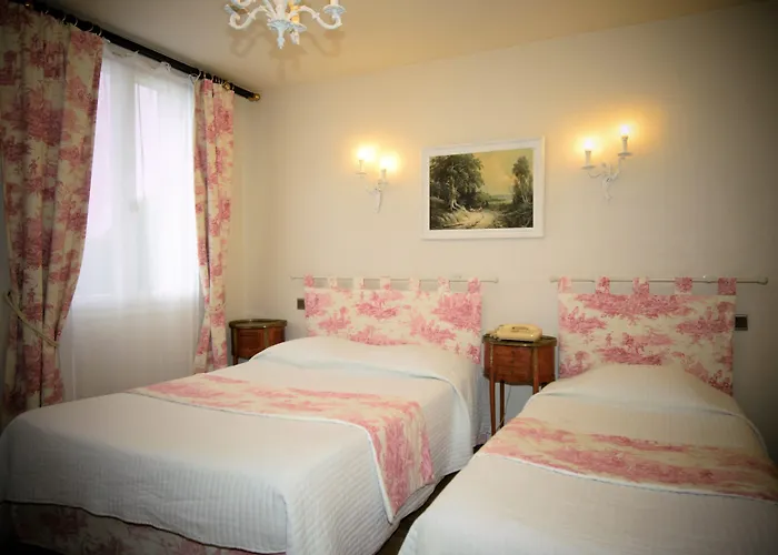 Dandy Centre Hotel 3*