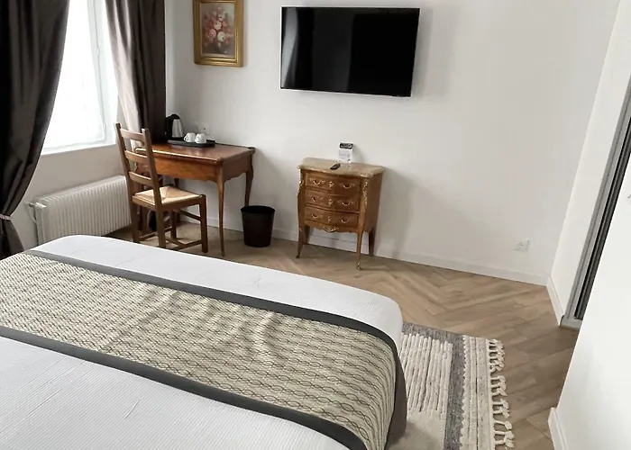 فندق Dandy Centre 3*