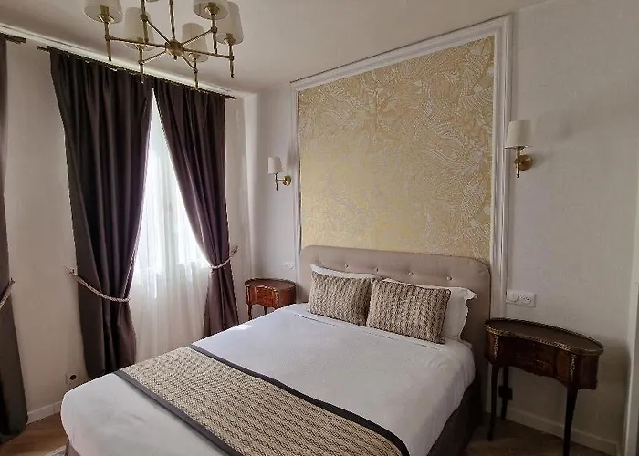 Dandy Centre 3* روان