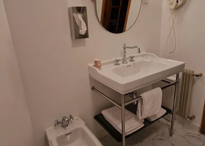 Hotel Dandy Centre 3*