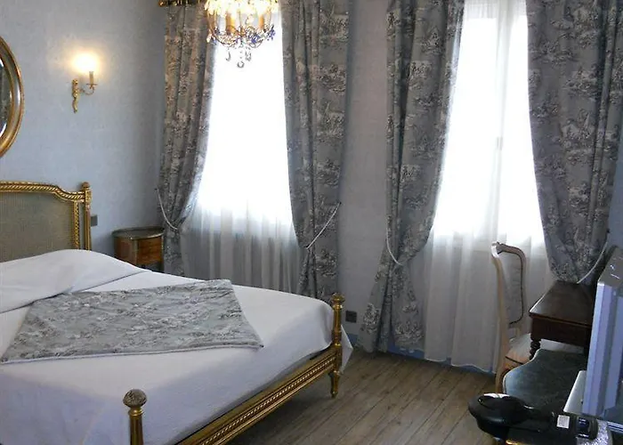 Dandy Centre 3* روان